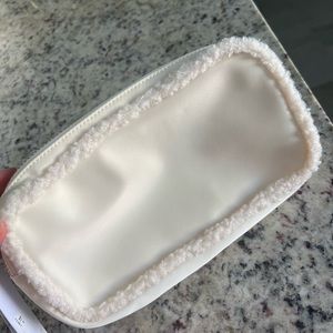 stoney clover “small” pouch